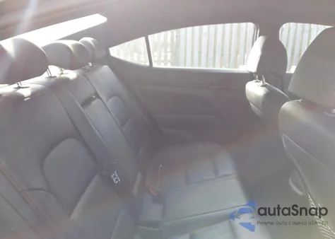 2020 Hyundai Elantra Sport z USA, uszkodzony, nr VIN KMHD04LB5LU017374